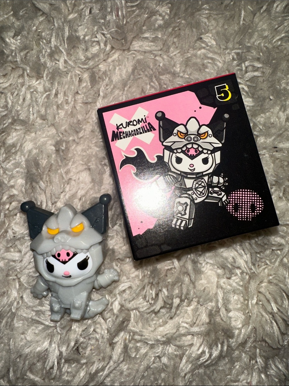 KUROMI MECHAGODZILLA